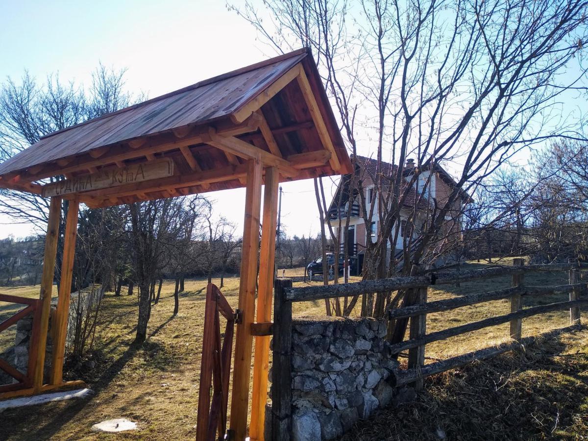 Srdica Kuca Villa Trnava  Exterior photo